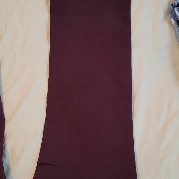 Royalty For Me Burgandy pants/sizeL - Picture 3 of 5